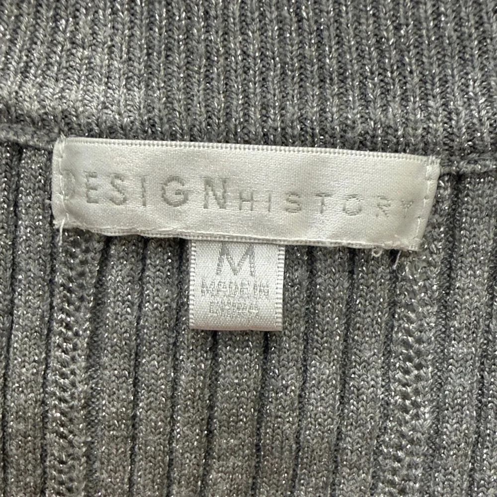 Design History Grey Ribbed V-Neck Button-Front Cardigan - Picture 2 of 2